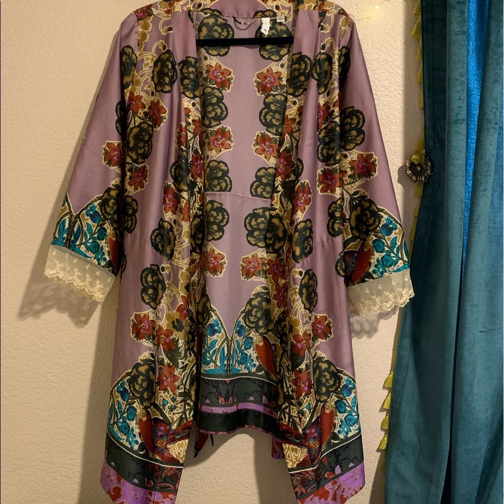 Eloise floral kimono robe